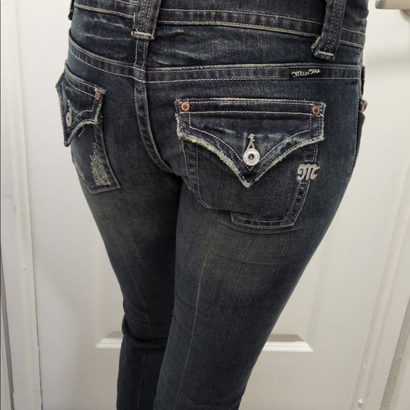 Miss Me Classic Jeans - Picture 2 of 8